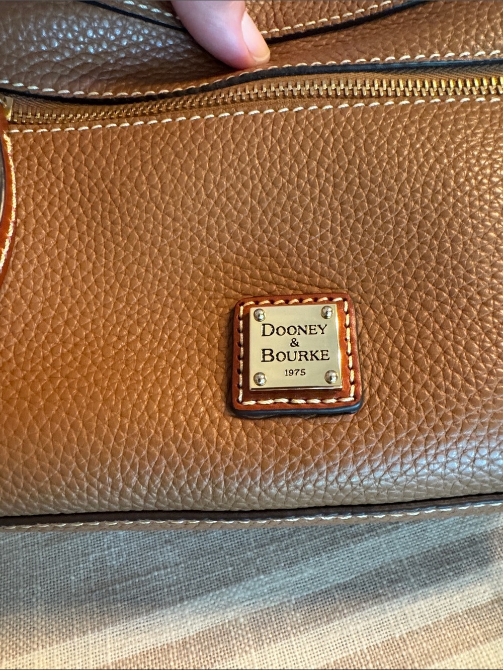 Dooney and Bourke Pebbled Leather Camera Bag Crossbody Tan - Picture 9 of 12
